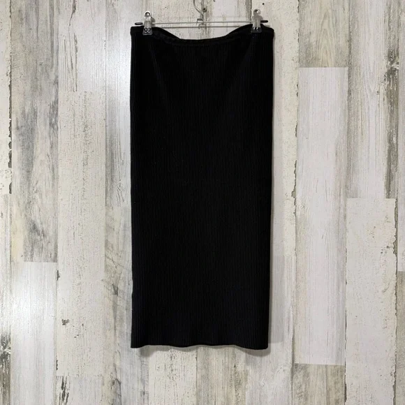 Guess Slimming Black Ribbed Mini Dress Strapless - Picture 6 of 10